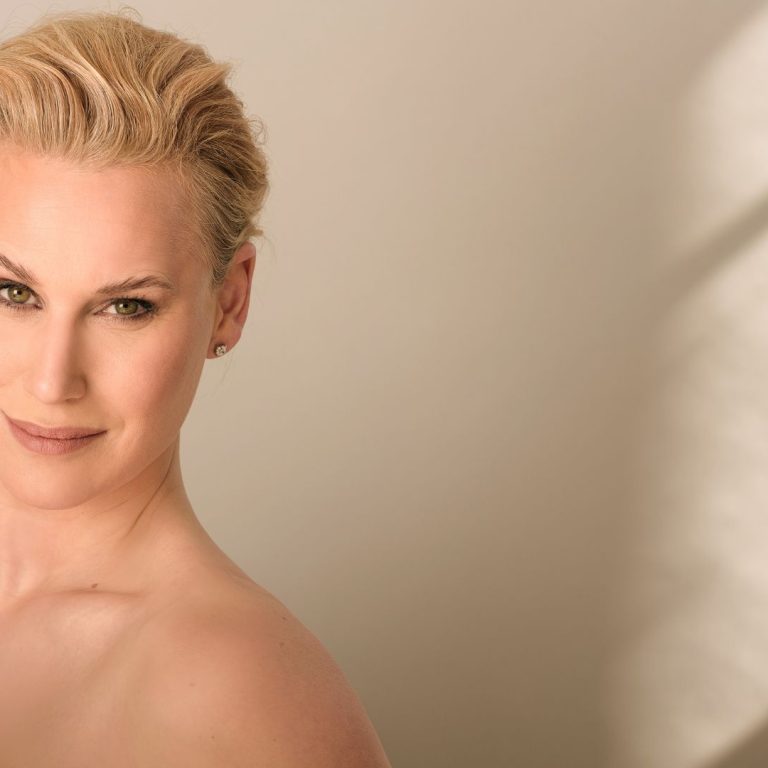 Ingevallen gezicht-crop